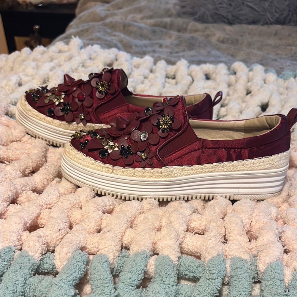 Floral Embellished Burgundy Slip-On Sneakers - Picture 2 of 8